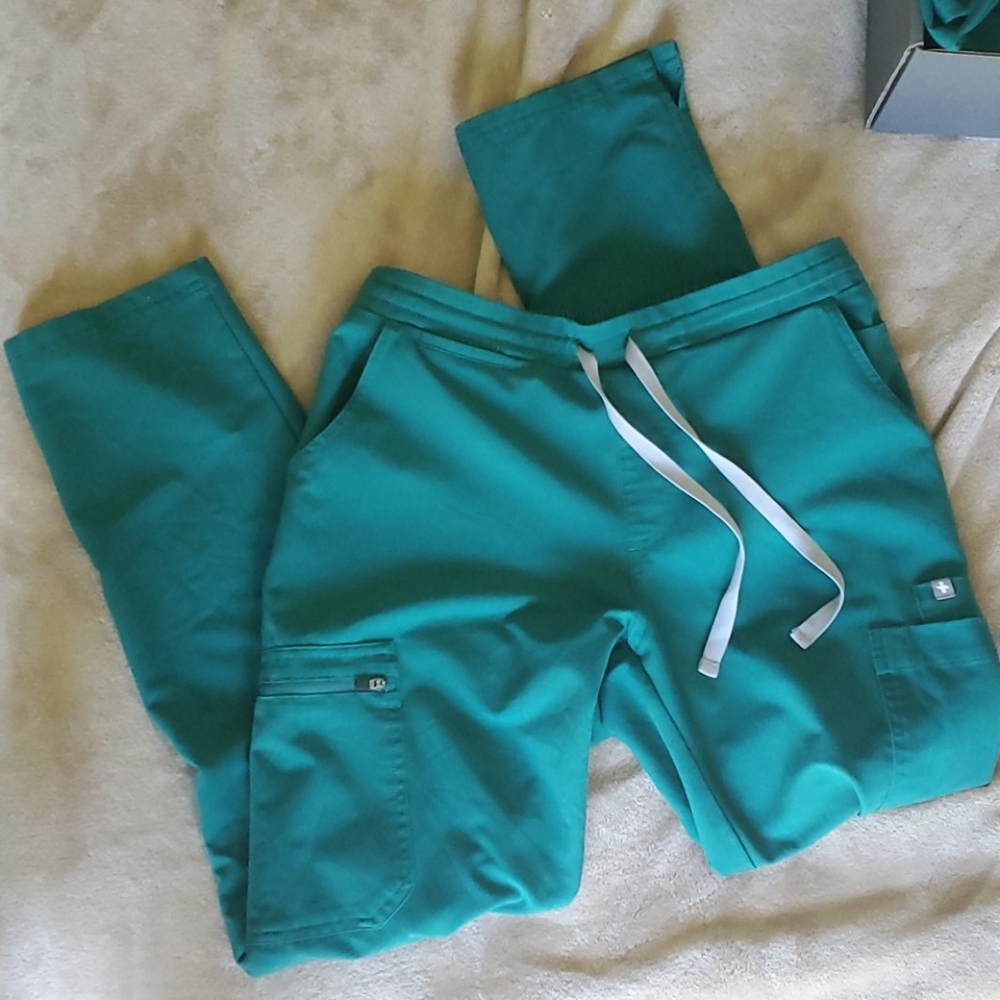 FIGS Yola Scrub Pants